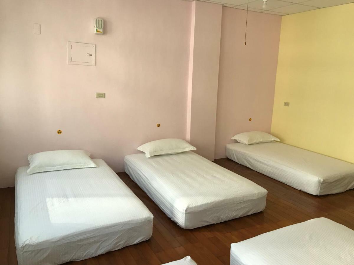 Handy Hostel Хуалянь Экстерьер фото